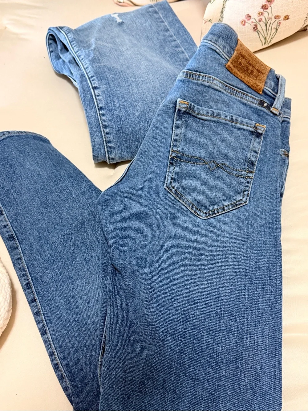 Lucky Brand Men's Classic Blue Jeans